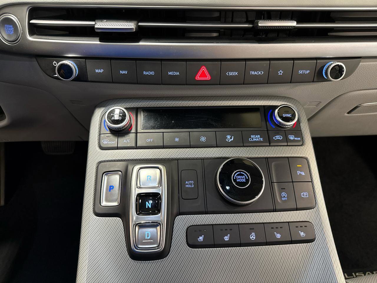 Used 2023 Hyundai Palisade SEL w/ Premium Package image 12