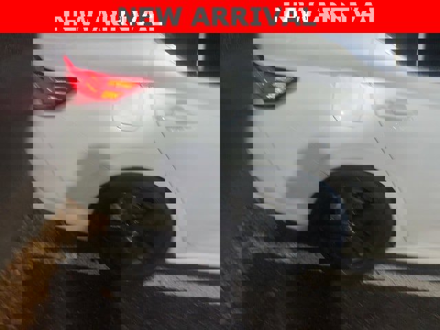 Used 2023 Nissan Sentra SR w/ Midnight Edition Package image 4