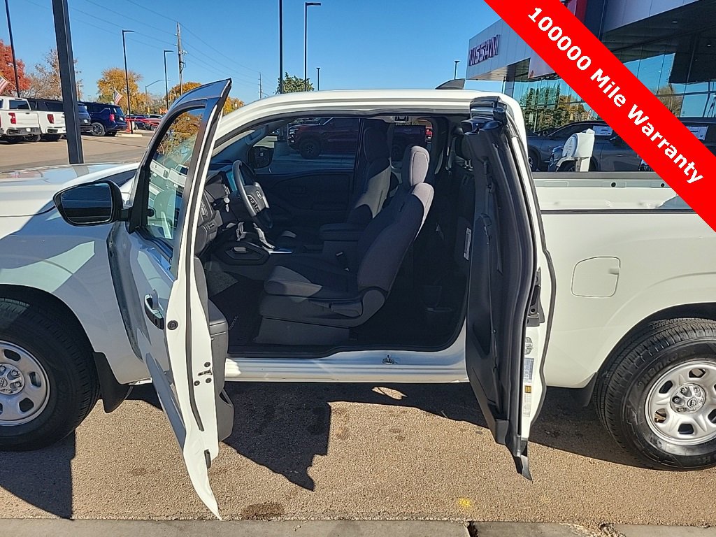 Used 2025 Nissan Frontier S image 12