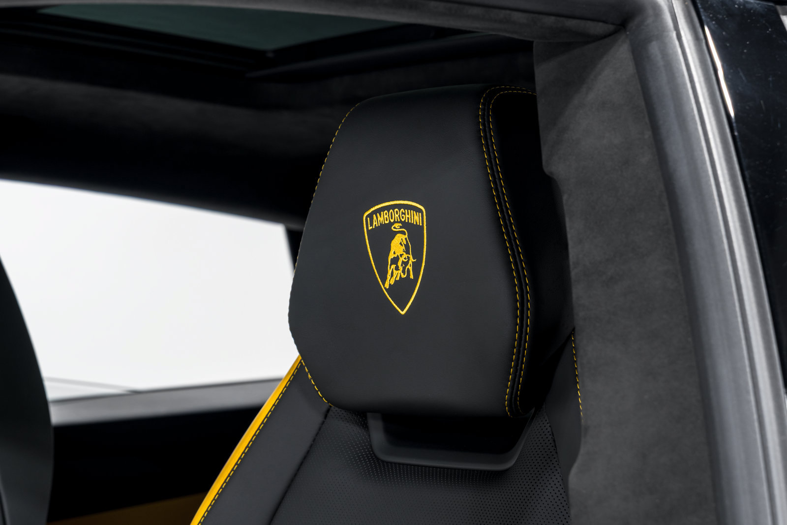 Used 2024 Lamborghini Urus S AWD/4WD image 20