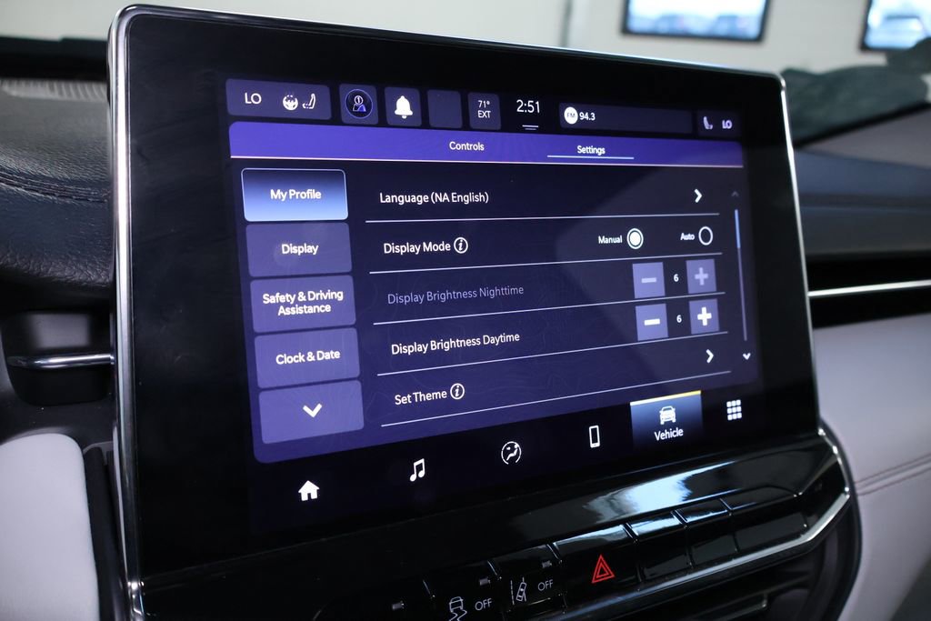 Used 2022 Jeep Compass Limited image 32