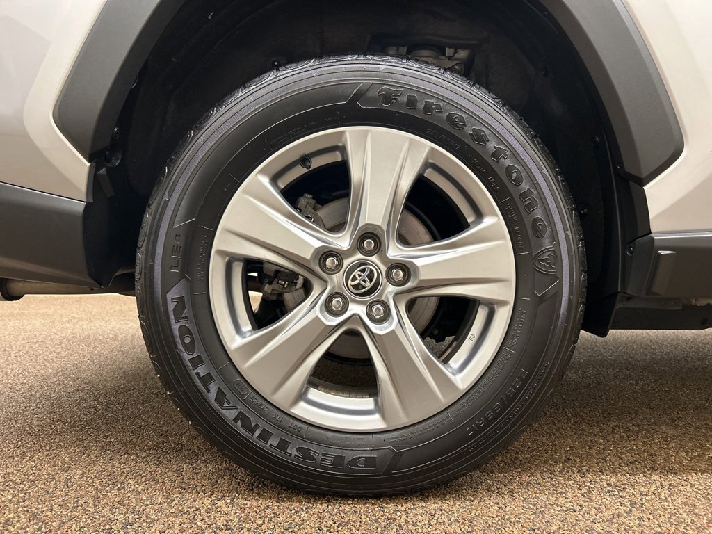 Used 2024 Toyota RAV4 XLE image 29