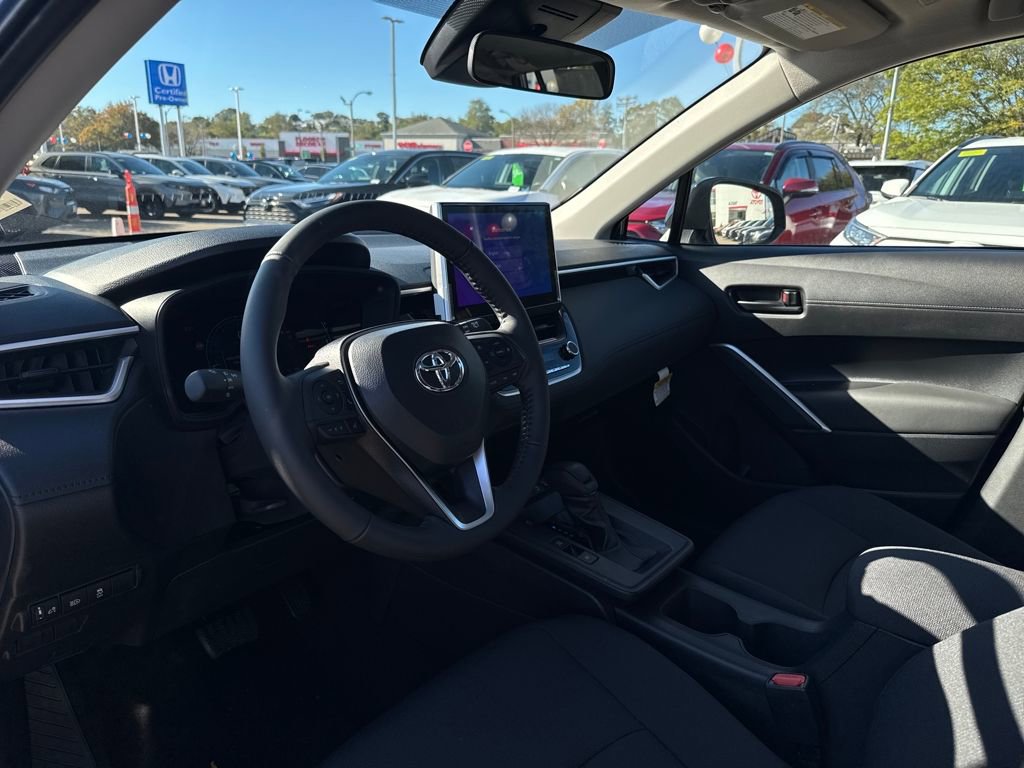 New 2026 Toyota Corolla Cross LE w/ Moonroof Package image 15
