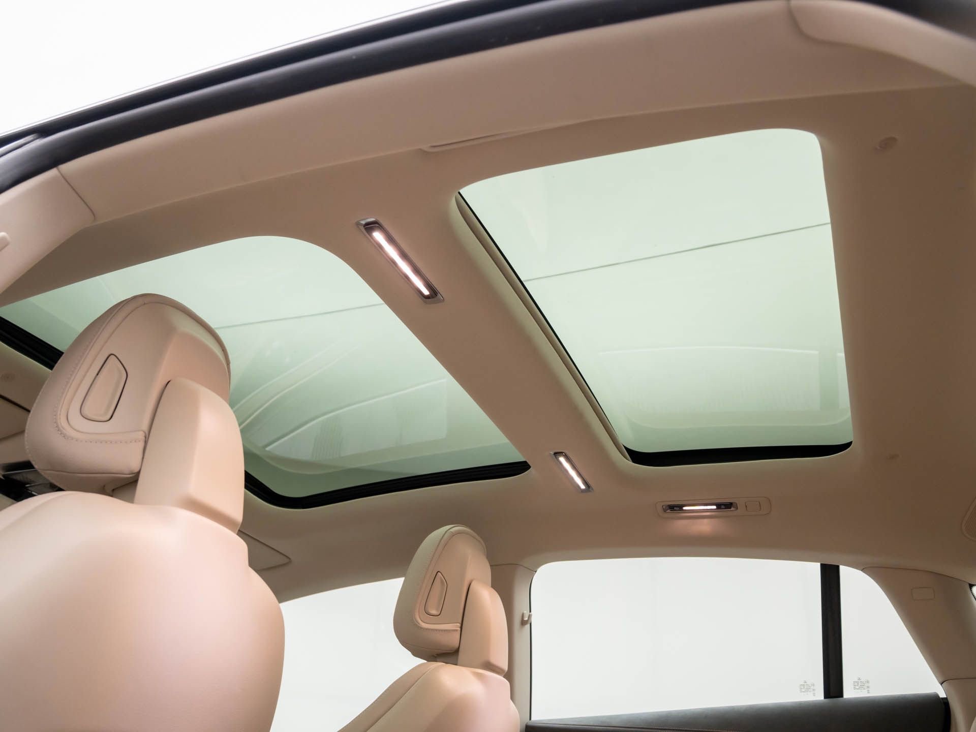 Used 2022 Mercedes-Benz EQS 450+ Sedan image 19