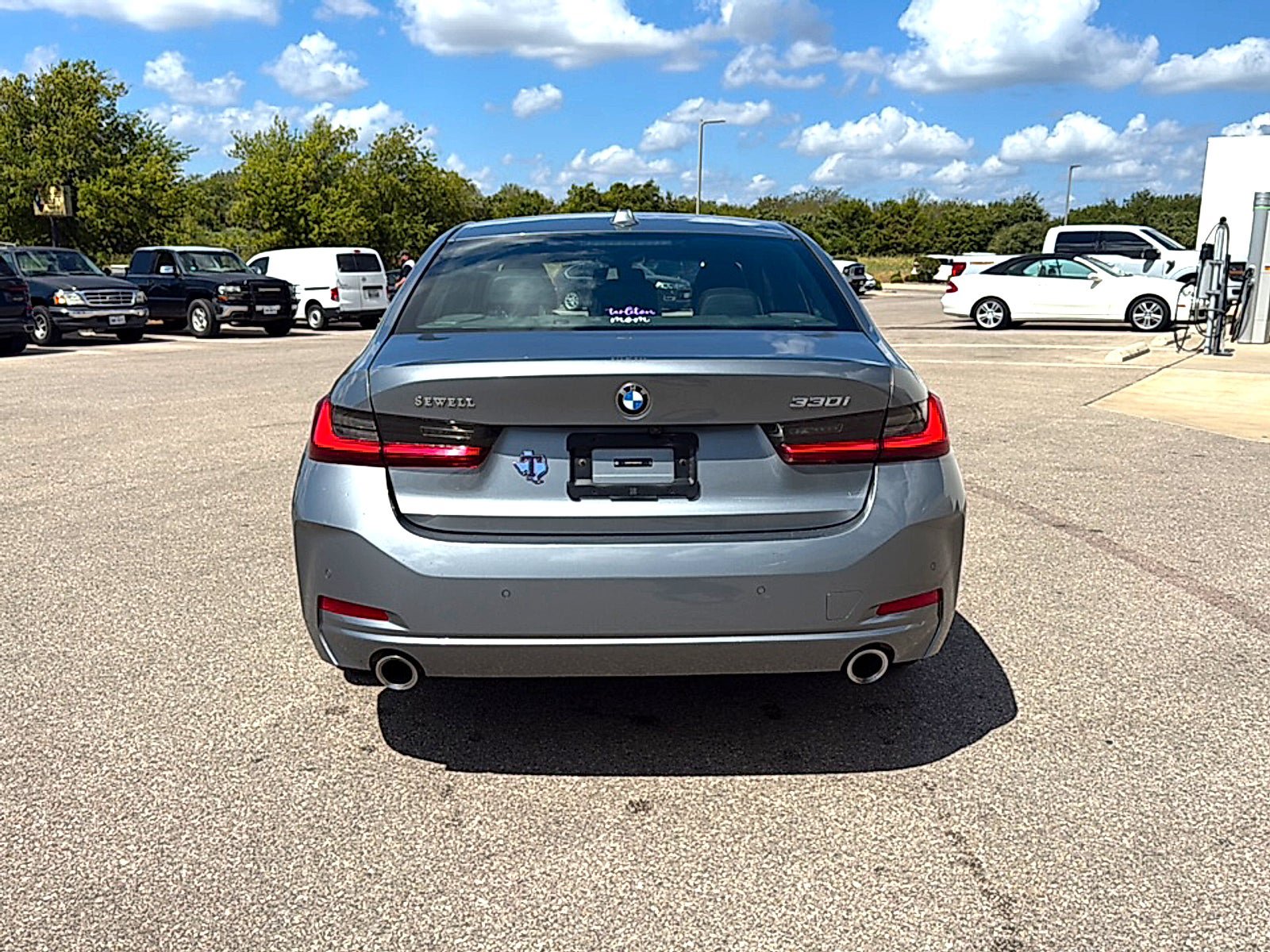 Used 2024 BMW 330i Sedan w/ Premium Package RWD image 6