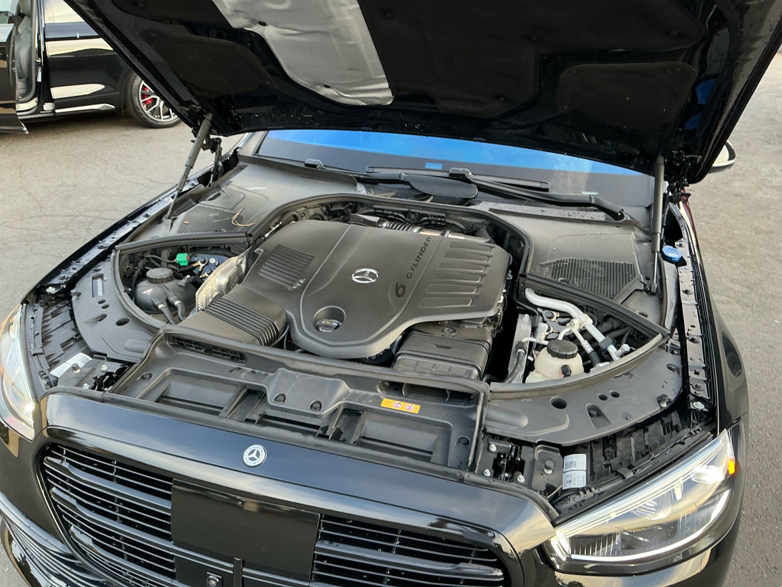 Used 2024 Mercedes-Benz S 580e 4MATIC Sedan image 23