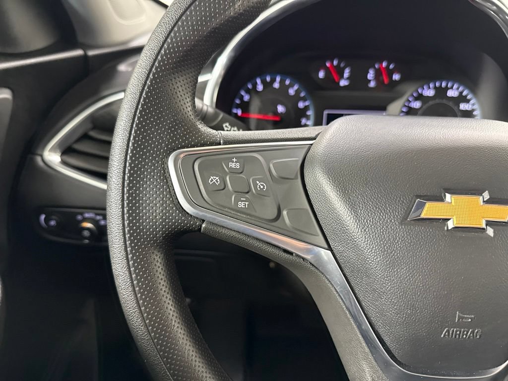Used 2021 Chevrolet Malibu LT FWD image 21