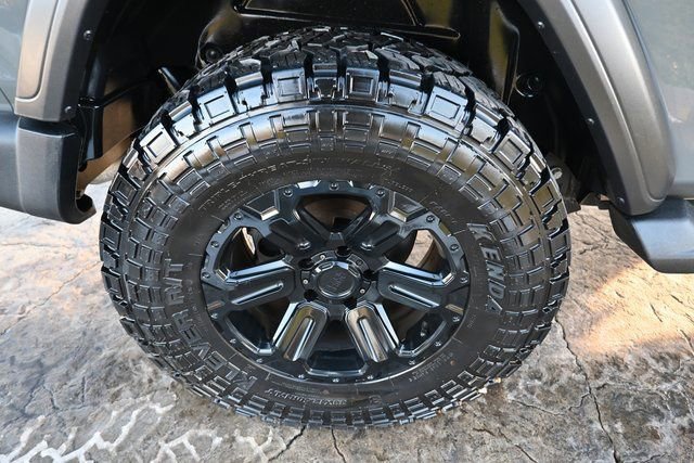 Used 2020 Jeep Wrangler Sport image 12