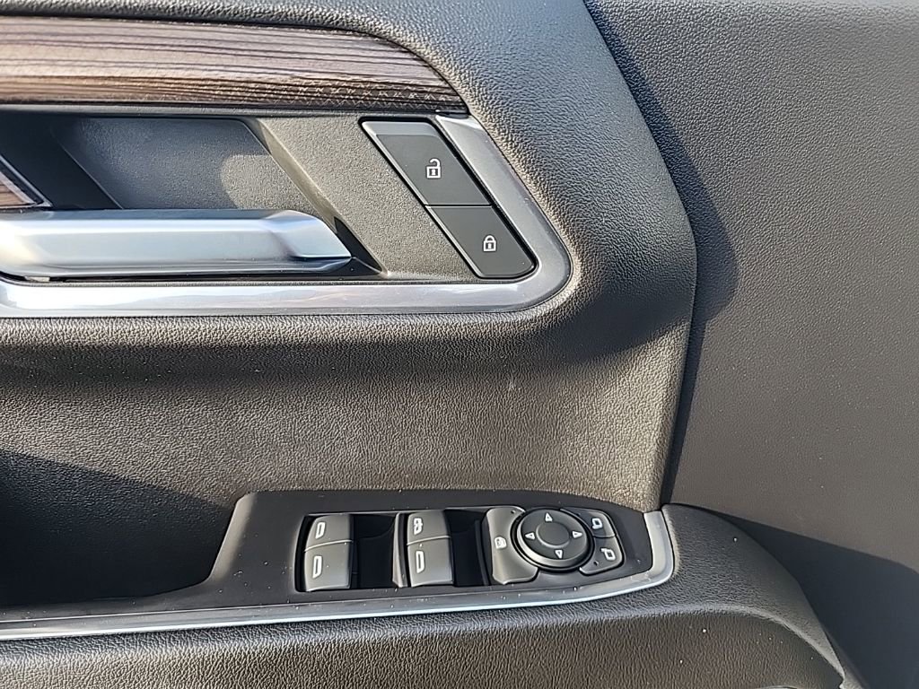 Used 2022 Chevrolet Silverado 1500 LT image 20