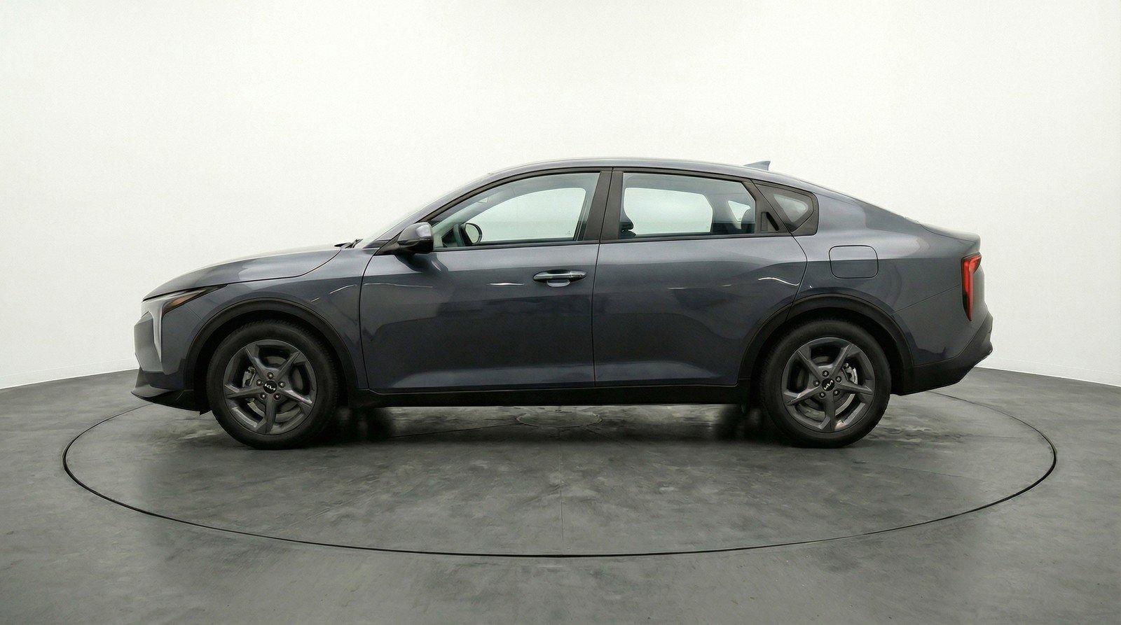 Used 2025 Kia K4 LXS image 5