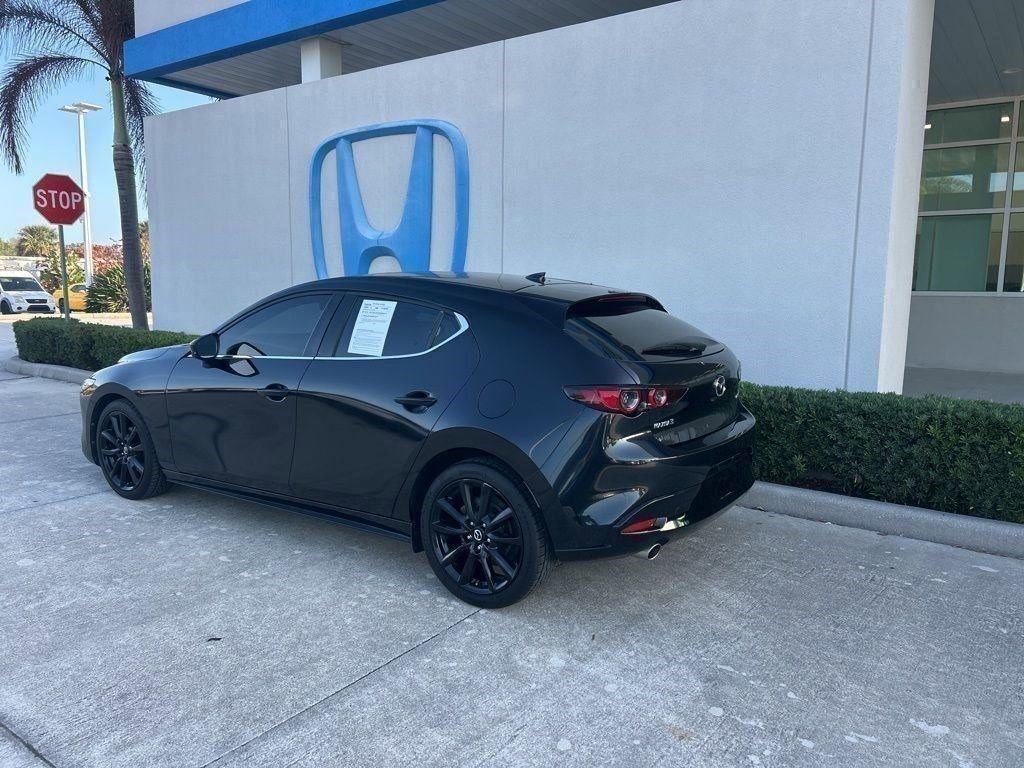 Used 2020 MAZDA MAZDA3 Hatchback w/ Premium Package image 6