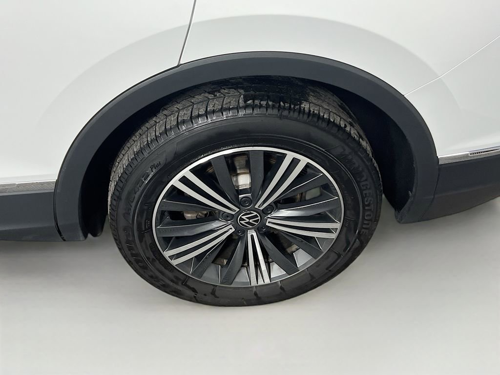Used 2024 Volkswagen Tiguan Wolfsburg Edition image 26