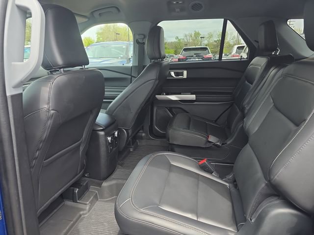 Used 2023 Ford Explorer XLT w/ Equipment Group 202A RWD image 26