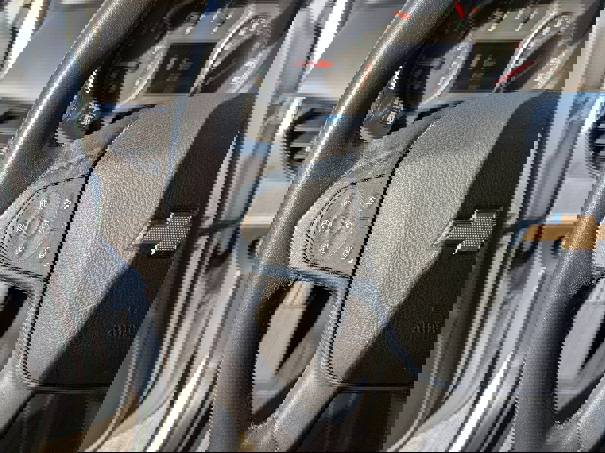 Used 2020 Chevrolet Traverse LT w/ LT Premium Package image 23