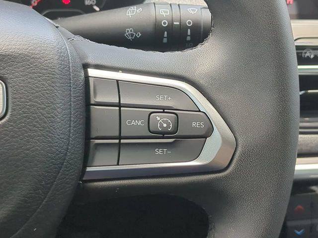 Certified 2024 Jeep Compass Latitude AWD/4WD image 28