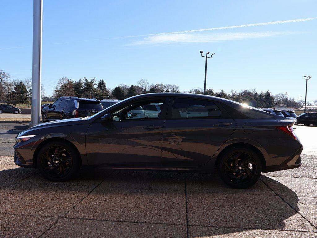 New 2026 Hyundai Elantra Sport image 3