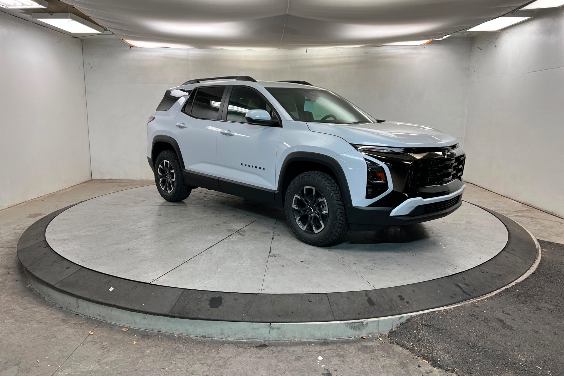 New 2026 Chevrolet Equinox ACTIV w/ Convenience Package III image 8