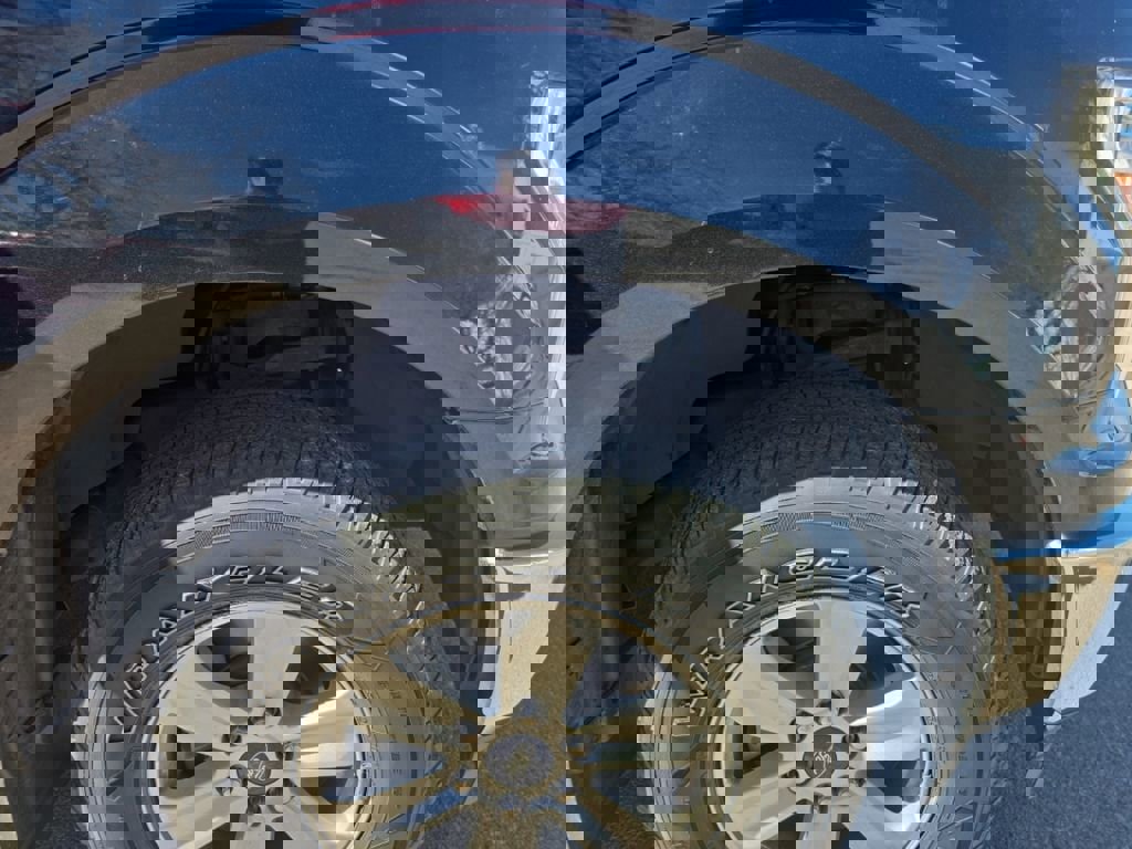 Used 2018 Ford F150 XLT image 2