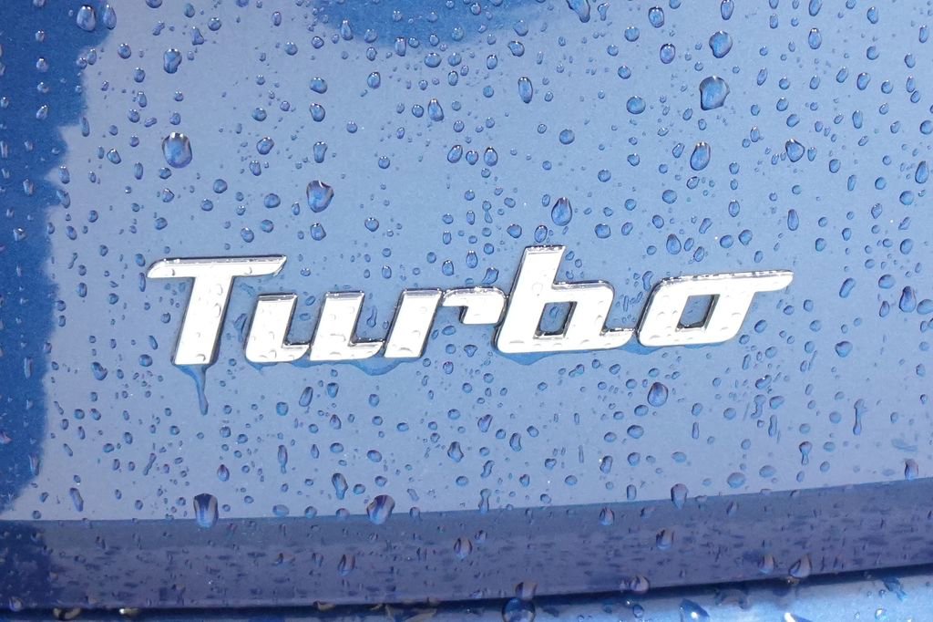 Used 2012 Volkswagen Beetle Turbo FWD image 27