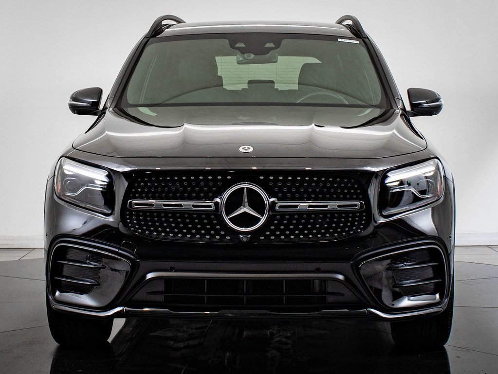 Used 2024 Mercedes-Benz GLB 250 4MATIC image 2