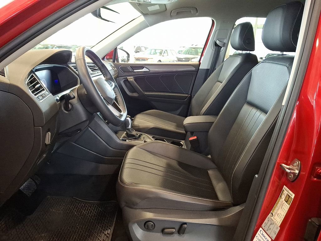 Used 2022 Volkswagen Tiguan SE image 15