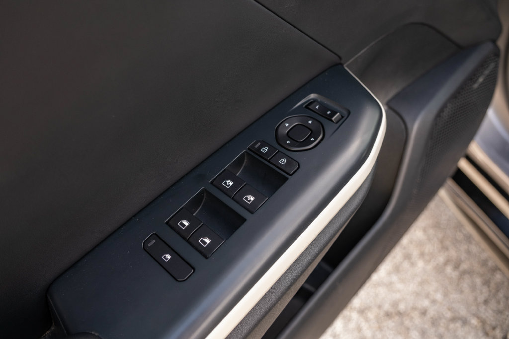 Used 2025 Kia K4 GT-Line w/ GT-Line Premium Package FWD image 12