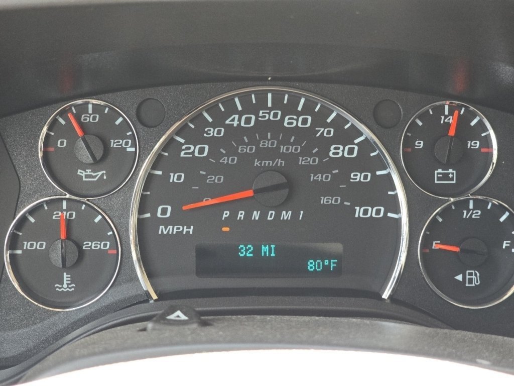 New 2026 Chevrolet Express 2500 w/ Driver Convenience Package RWD image 21
