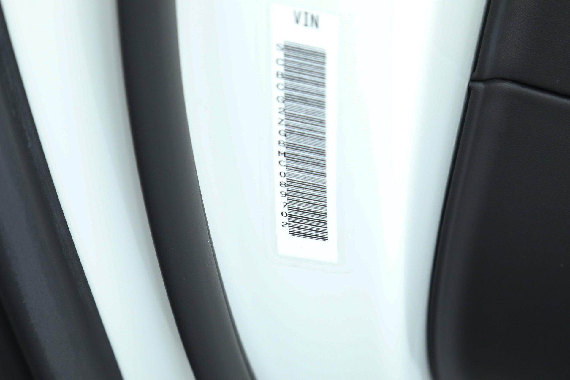 Used 2021 Bentley Continental GT V8 image 38