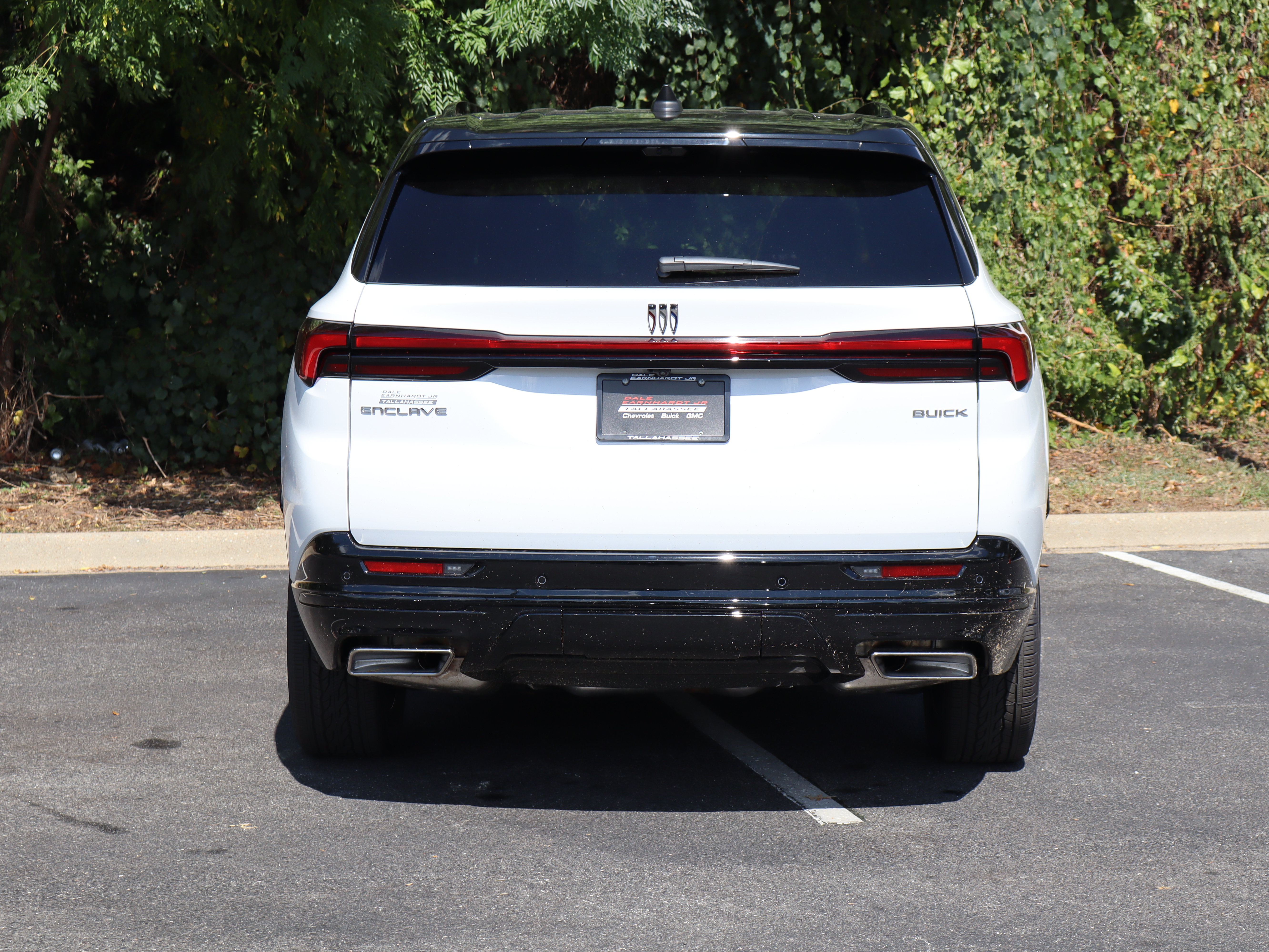 New 2027 Buick Enclave Sport Touring w/ Power Package FWD image 9