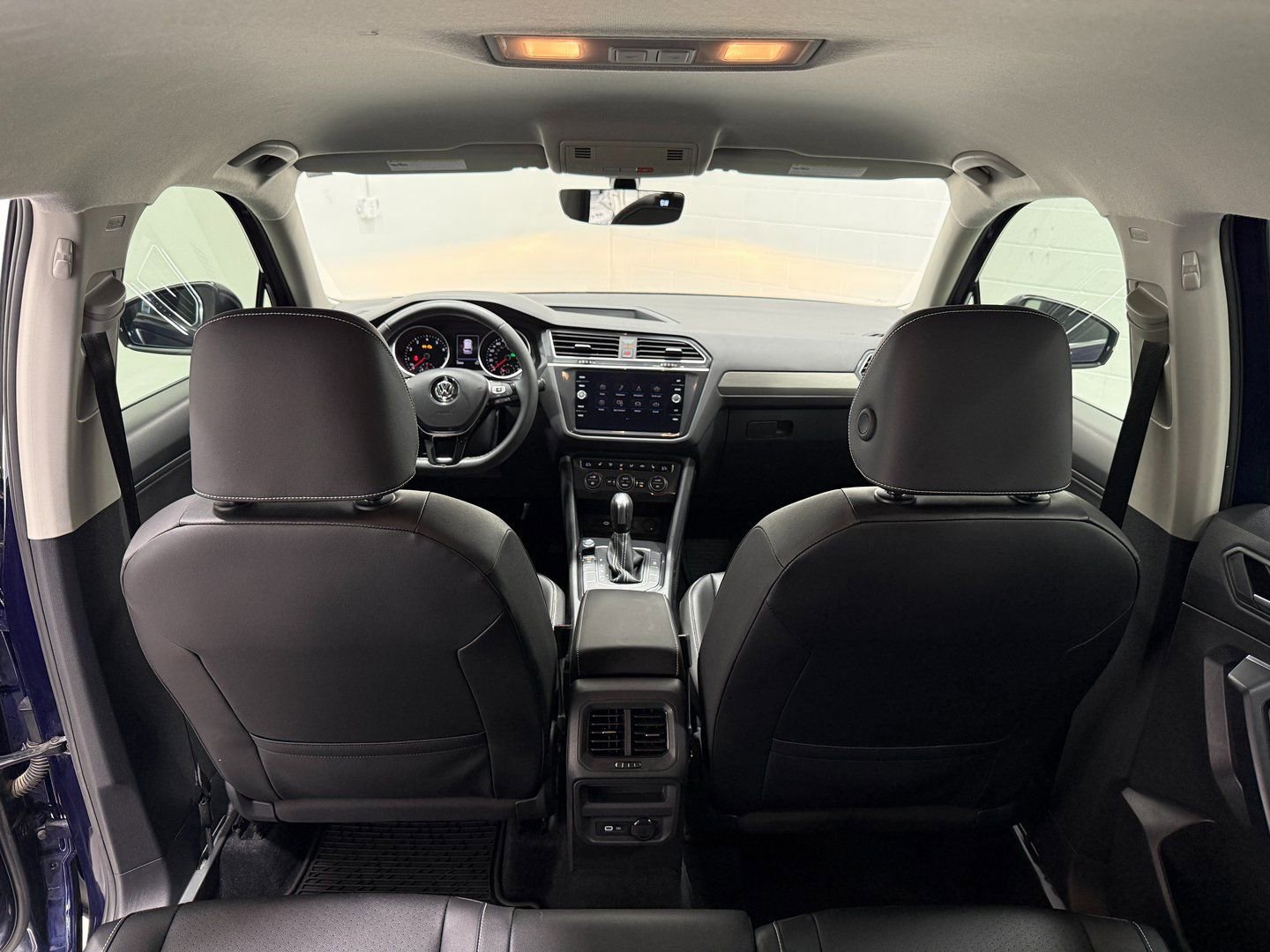 Used 2021 Volkswagen Tiguan SE image 48