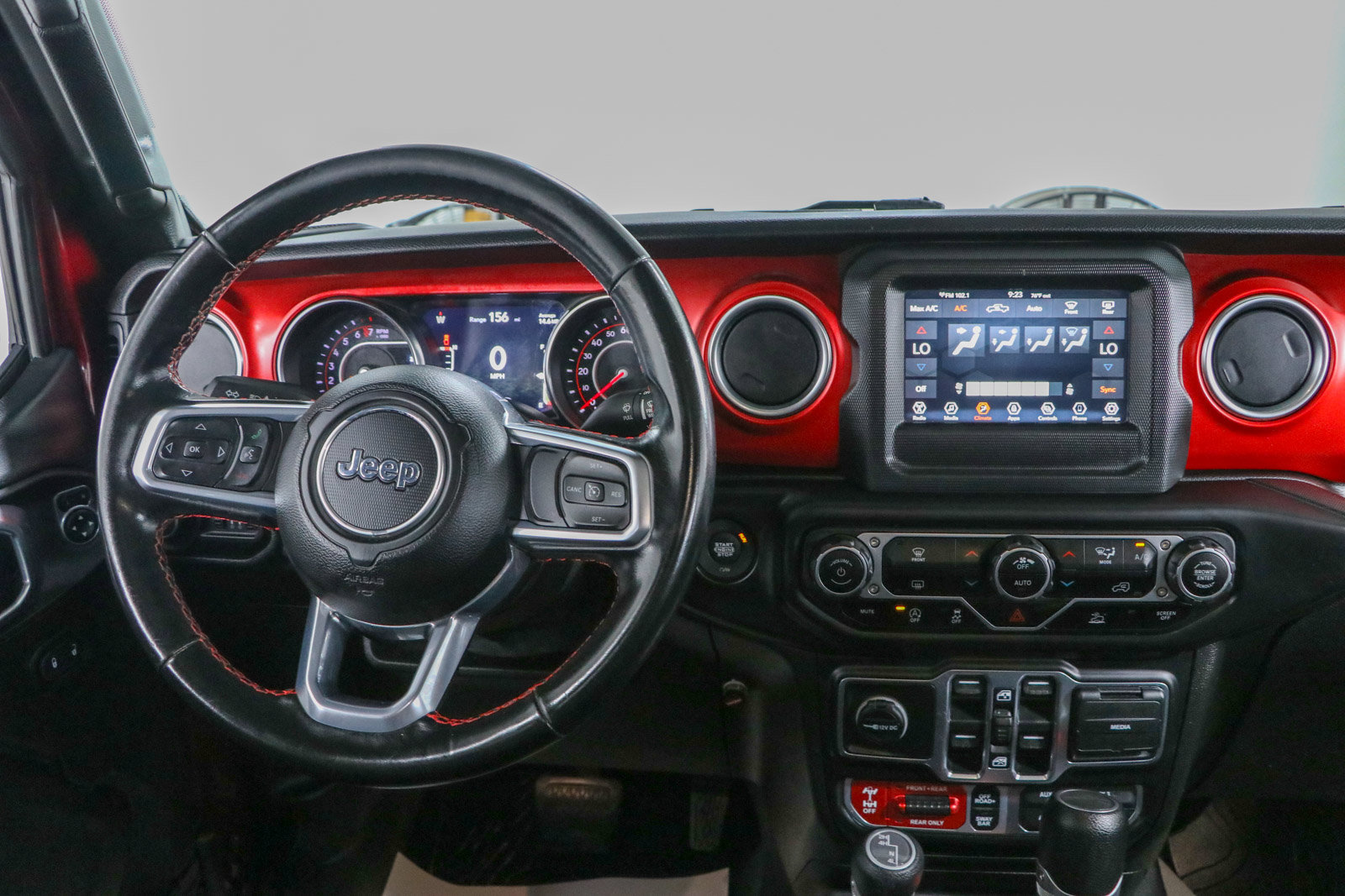 Used 2021 Jeep Gladiator Rubicon w/ LED Lighting Group AWD/4WD image 17