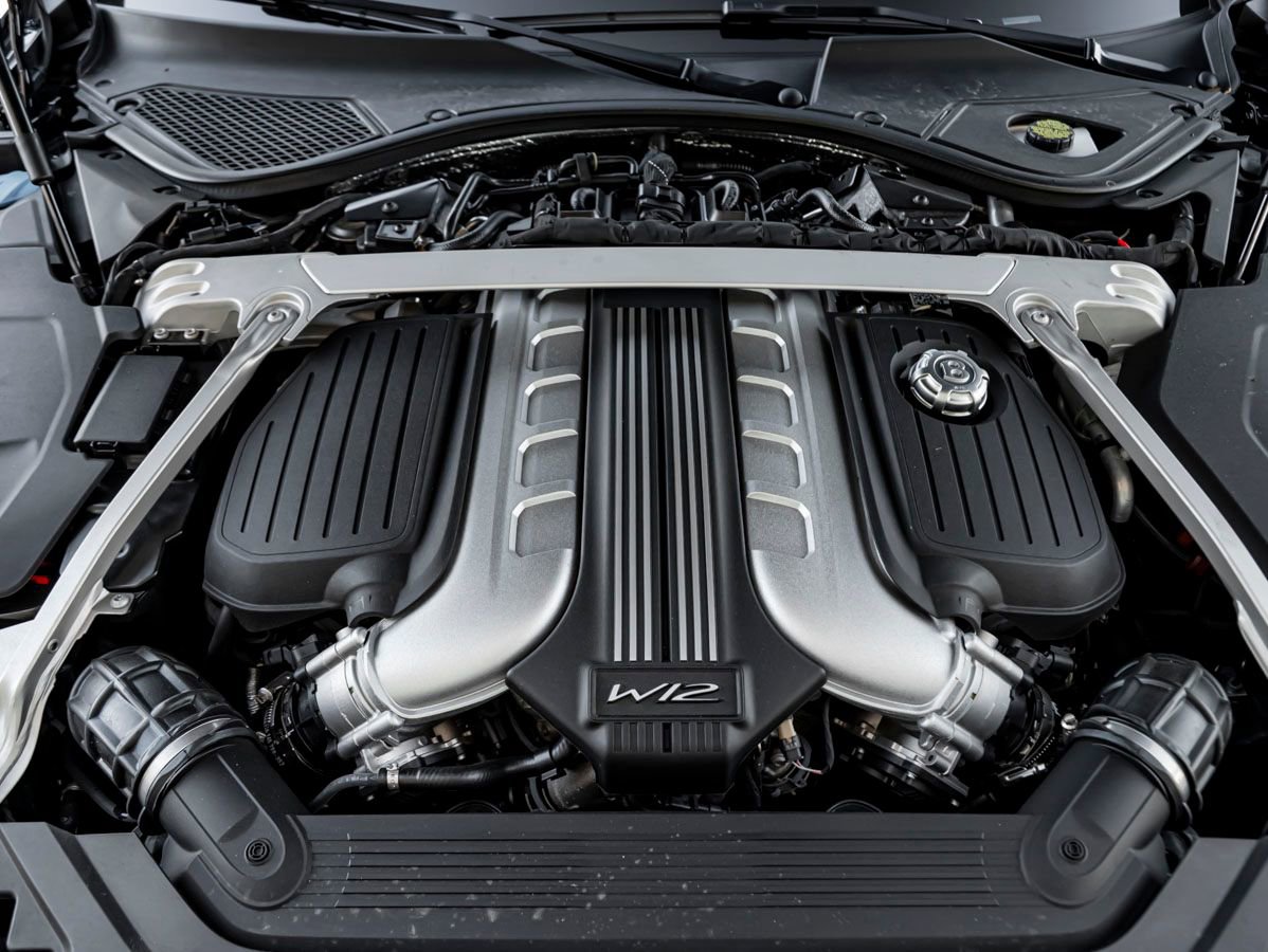 Certified 2022 Bentley Flying Spur W12 image 37