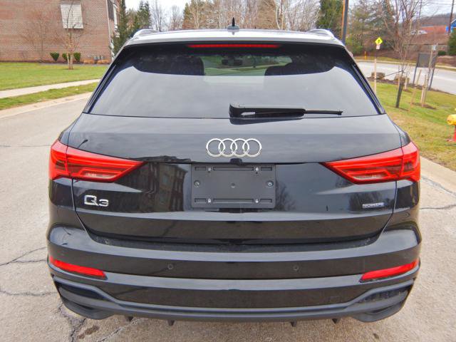 Used 2025 Audi Q3 2.0T Premium image 11