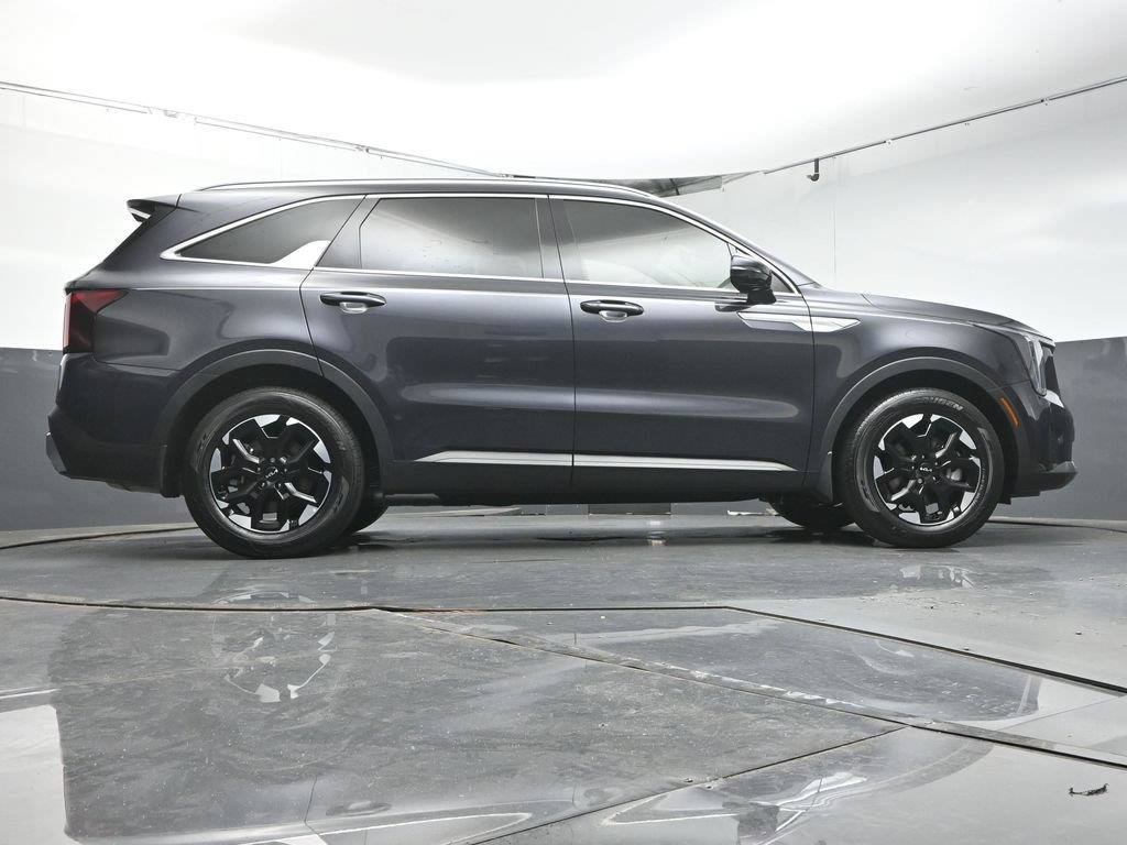 Used 2025 Kia Sorento S FWD image 37