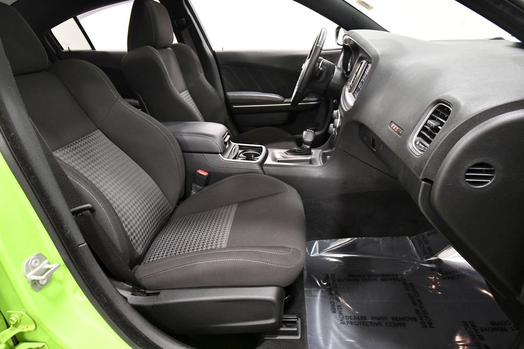 Used 2023 Dodge Charger Scat Pack w/ Technology Group RWD image 19