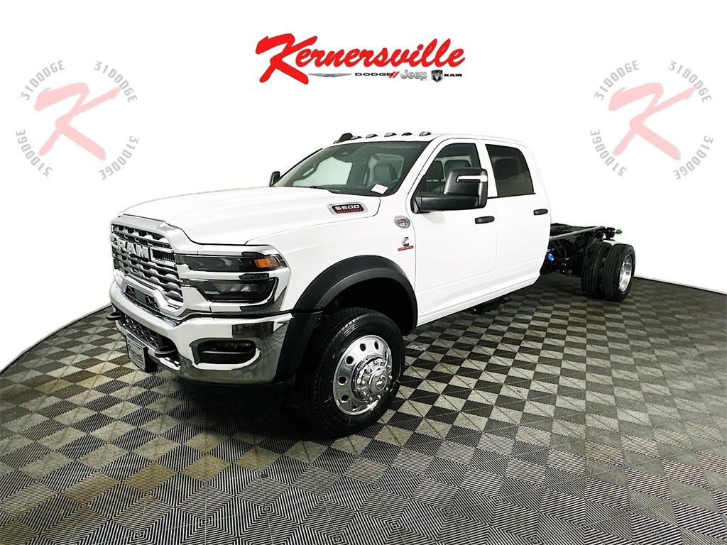 New 2026 RAM 5500 Tradesman w/ Chrome Appearance Group image 3