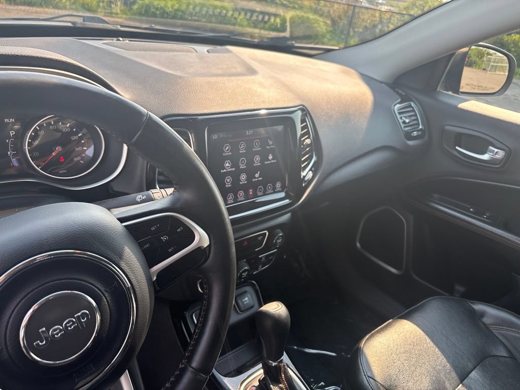 Used 2018 Jeep Compass Limited FWD image 14