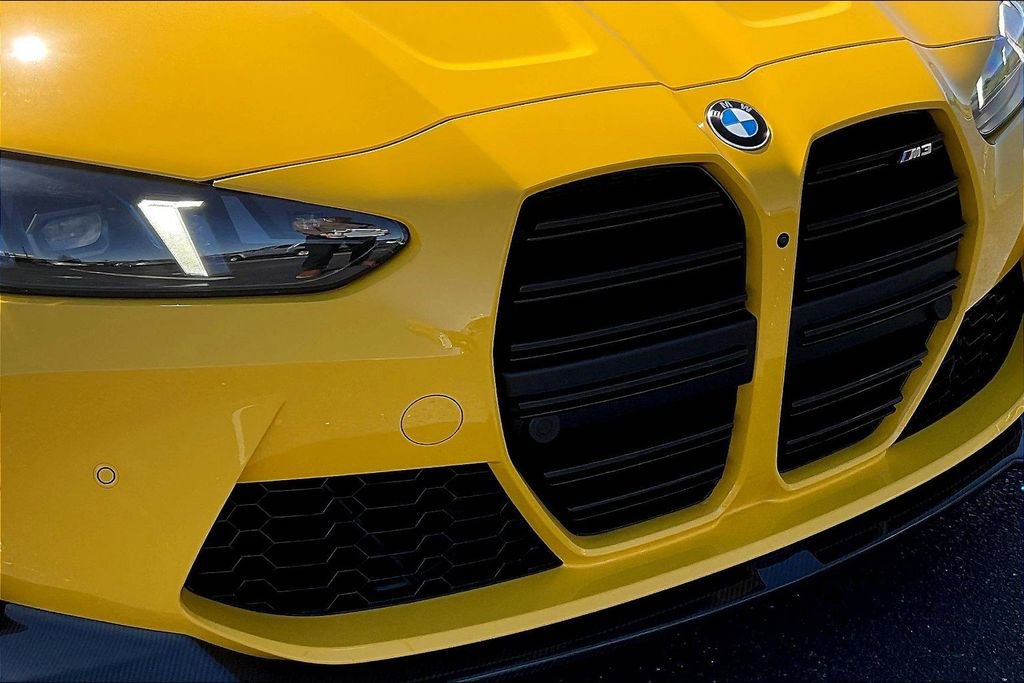 Used 2025 BMW M3 w/ Executive Package RWD image 32