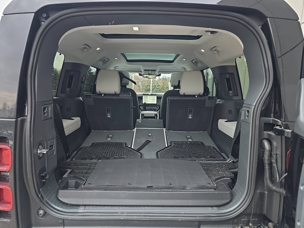 Certified 2025 Land Rover Defender 130 S AWD/4WD image 26
