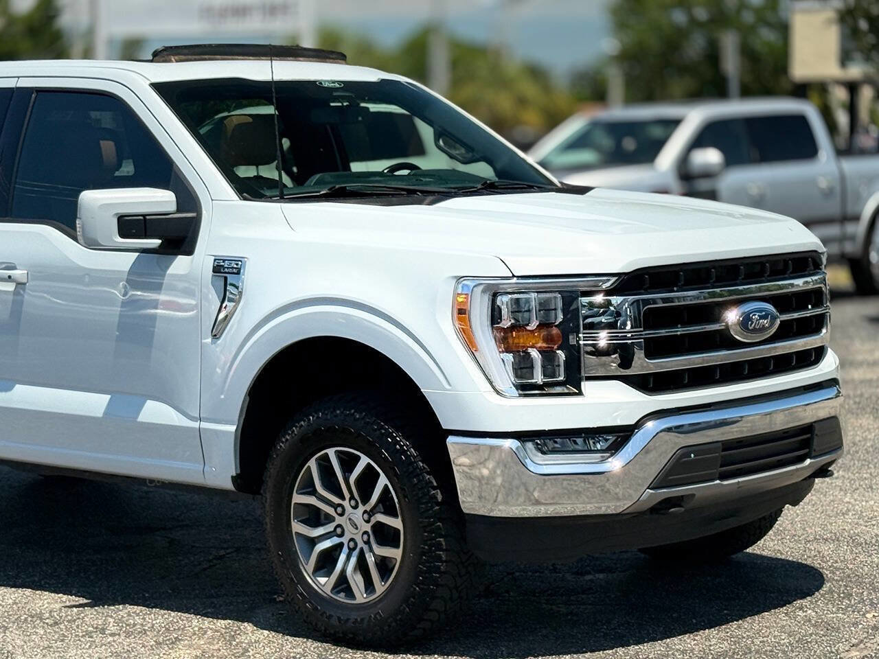 Used 2022 Ford F150 Lariat w/ Equipment Group 501A Mid AWD/4WD image 15