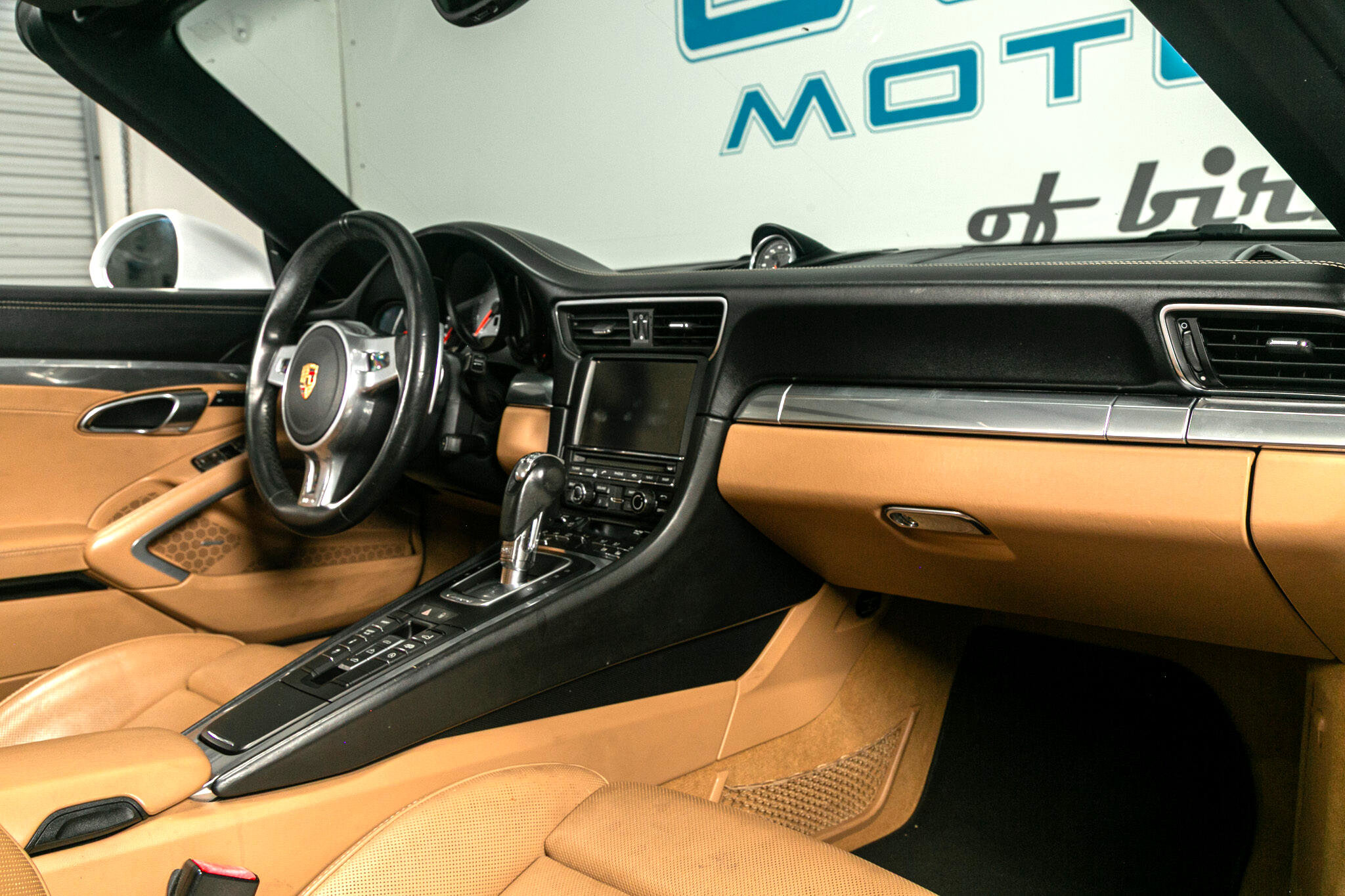 Used 2015 Porsche 911 Carrera S image 28