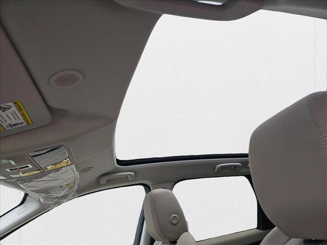 New 2025 Land Rover Discovery Sport S image 28