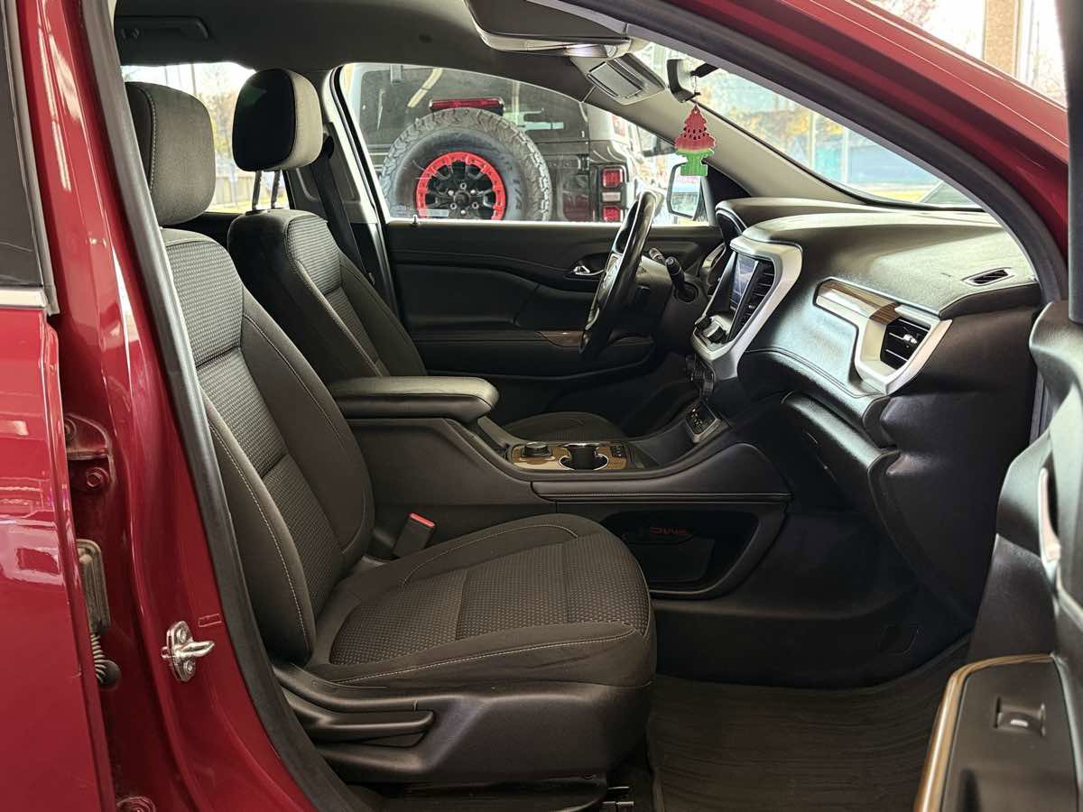 Used 2020 GMC Acadia SLE image 27