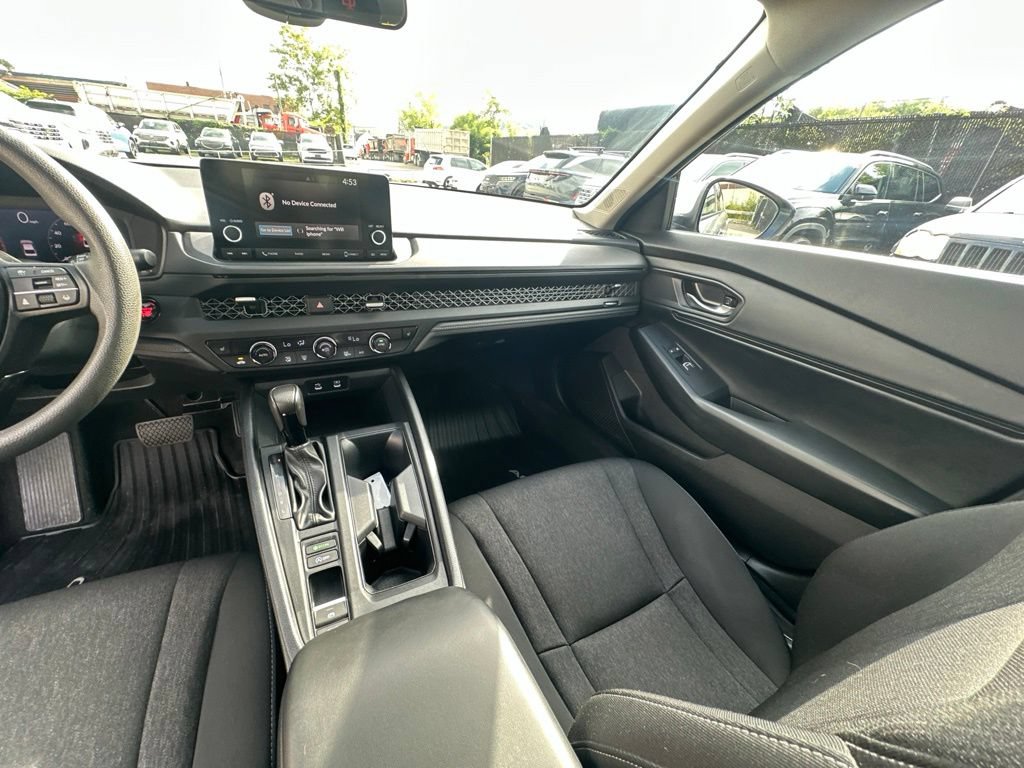 Used 2024 Honda Accord EX image 27