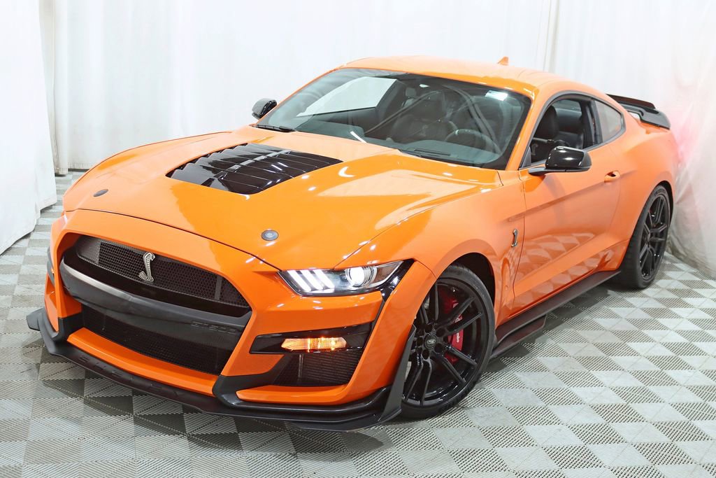 Used 2020 Ford Mustang Shelby GT500 w/ Technology Package RWD image 5