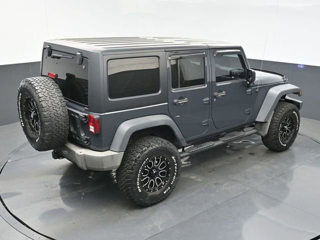 Used 2016 Jeep Wrangler Unlimited Rubicon w/ Connectivity Group image 32