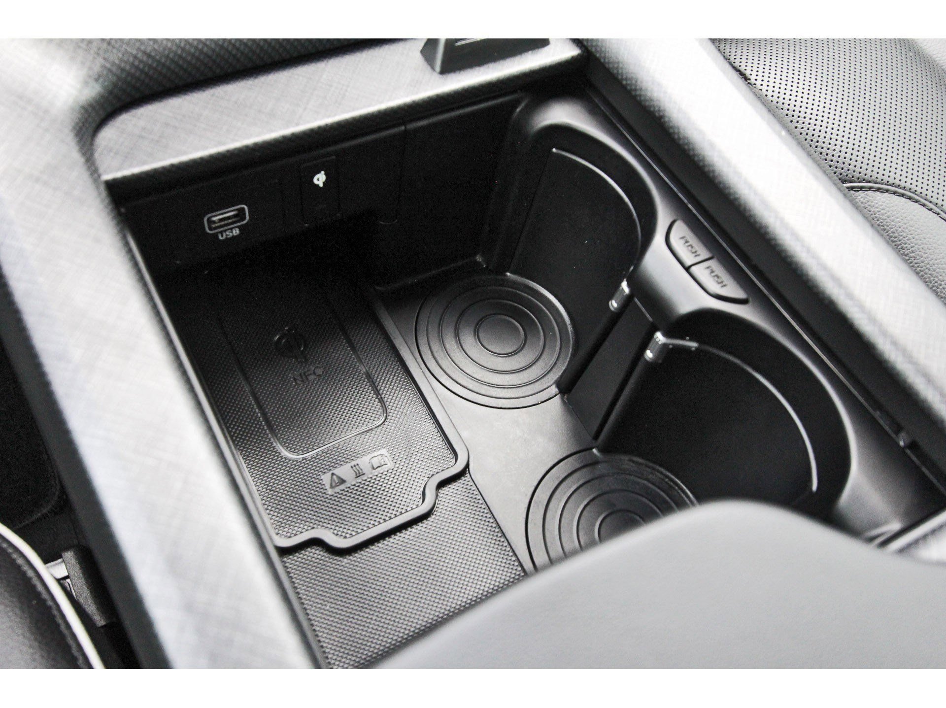 Used 2023 Hyundai Palisade Limited FWD image 32