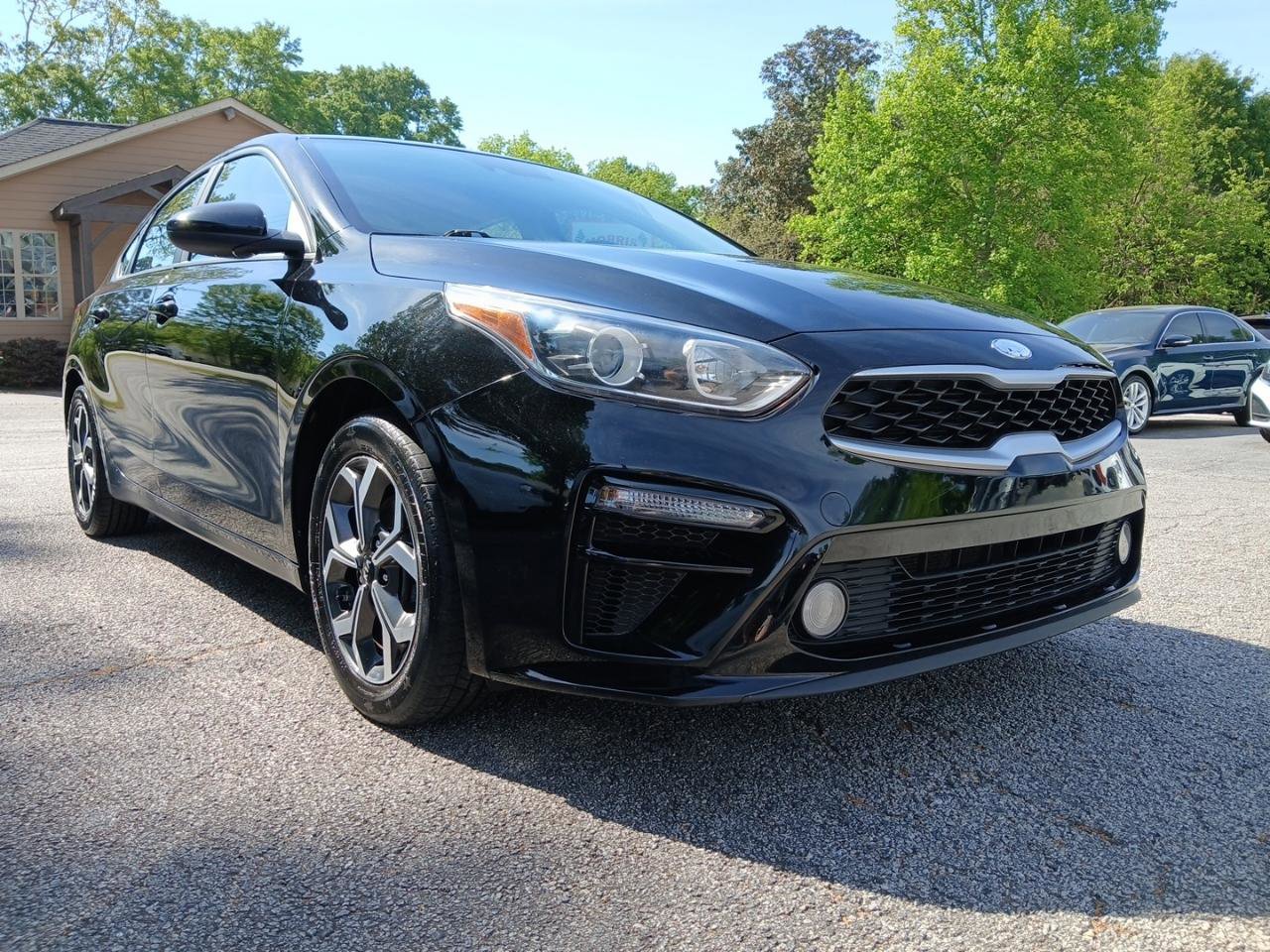Used 2019 Kia Forte LXS FWD image 4