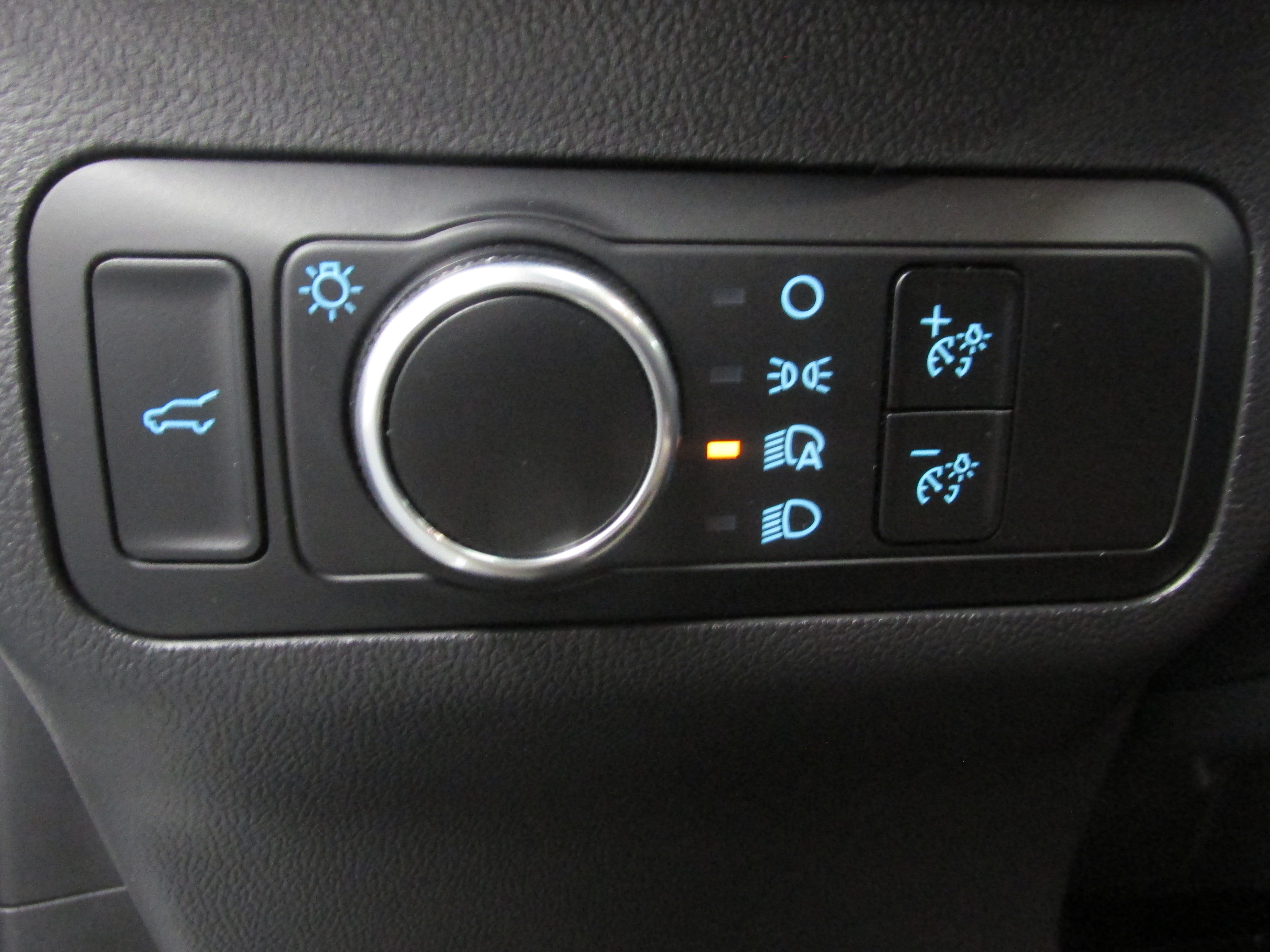 Used 2023 Ford Escape ST-Line w/ Tech Pack #1 AWD/4WD image 32