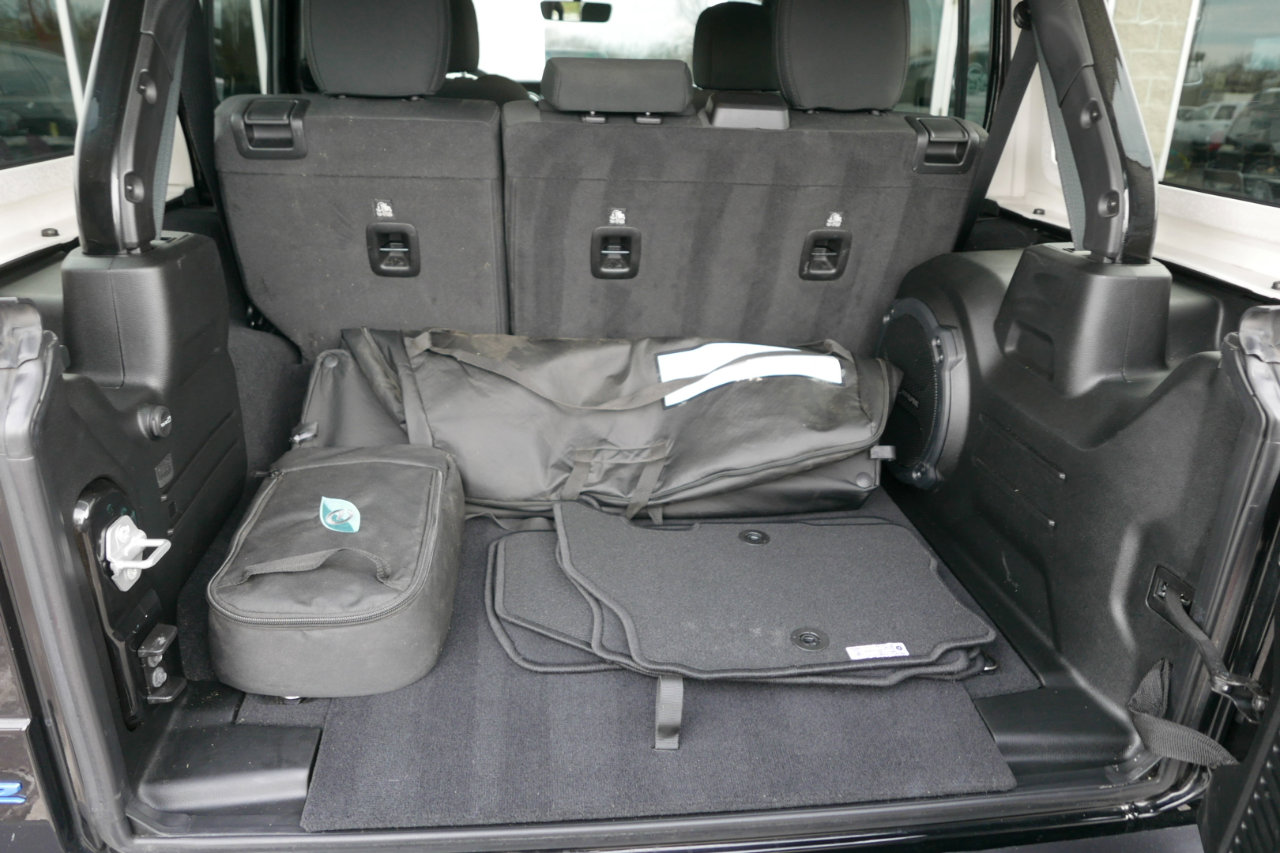 Used 2021 Jeep Wrangler Unlimited Rubicon 4xe w/ Cold Weather Group image 11